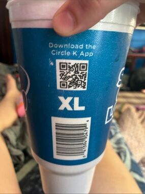 XL Blue Disposable Cup